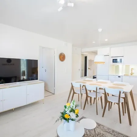 Tuomenkartano C4 Iso Saunalla Kalajoki