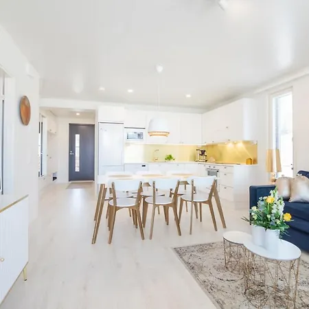 Tuomenkartano C4 Iso Saunalla Apartament *